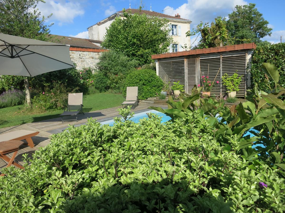 Les Jardins De Lily Saint-Léonard-de-Noblat Exterior photo